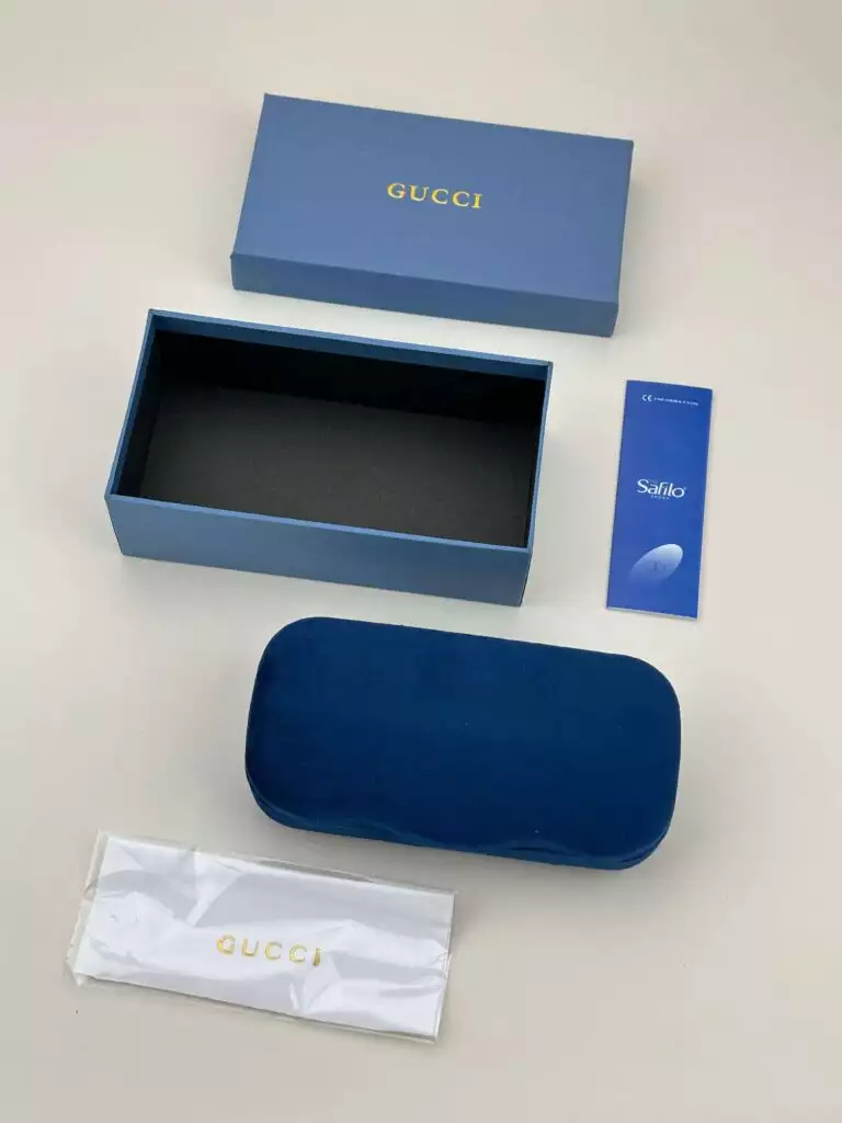 gucci-blue-case