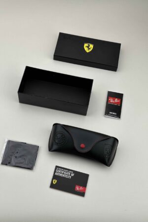 rayban-ferrari-case