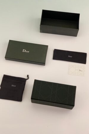 dior-black-old-case